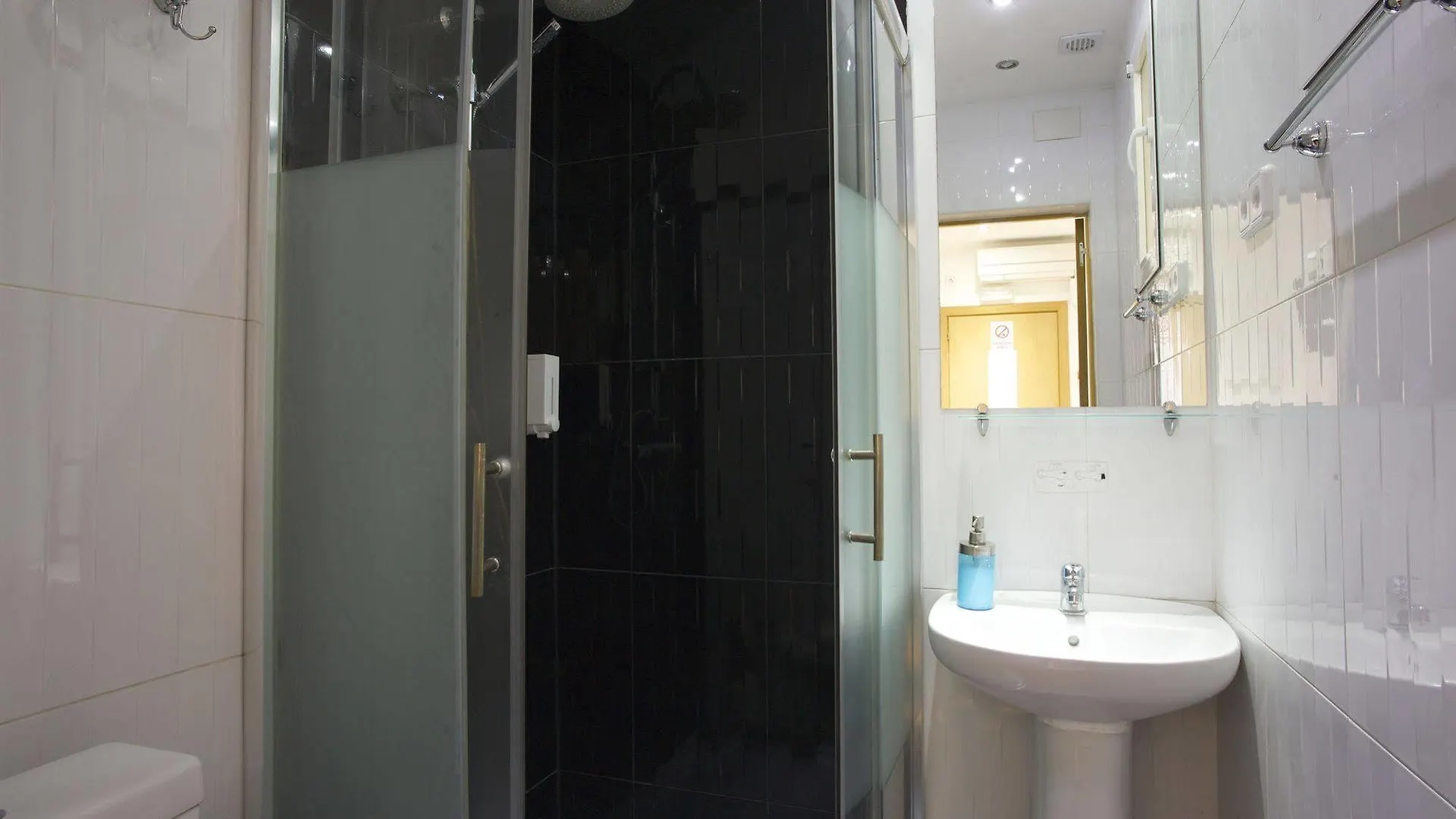 Casp Green House Barcelona Guest house