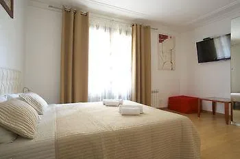 Casp Green House Barcelona Guest house